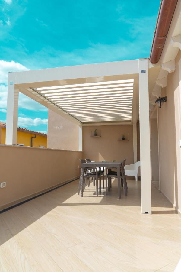 Waterfront Apartment Όλμπια Εξωτερικό φωτογραφία